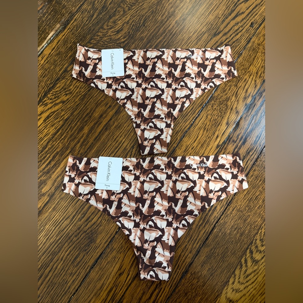 NWT - 2 Calvin Klein Brown and Cream Seamless Thongs